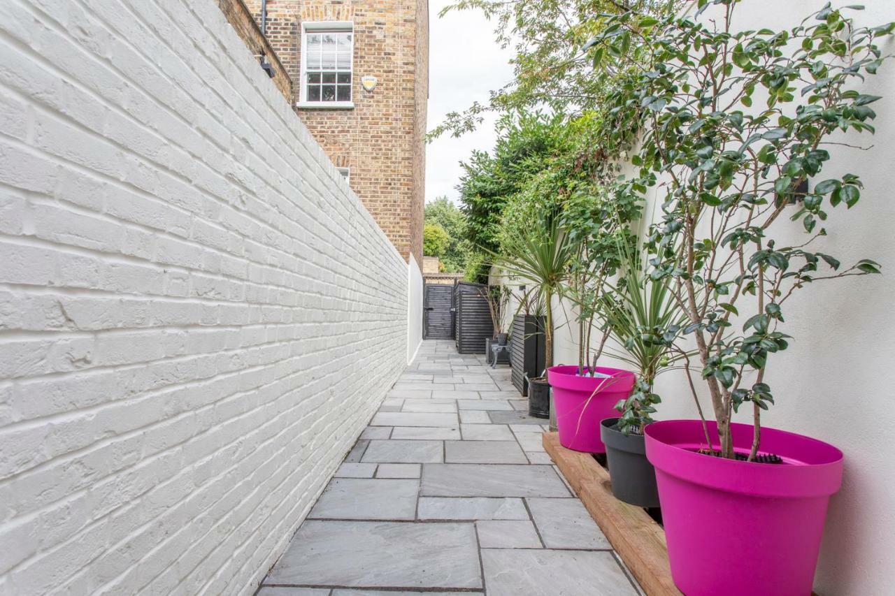 Stunning Gated Home London Londres Exterior foto